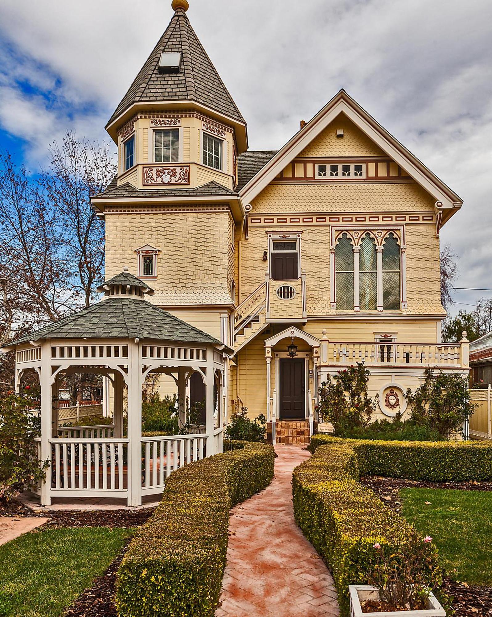 Victorian Mansion Bed And Breakfast Inn Los Alamos Bagian luar foto